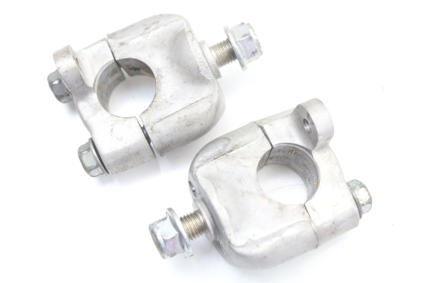 photo de HANDLEBAR RISERS HONDA FJS SILVER WING SILVERWING 400 (2005 - 2008) - Alternative perspective