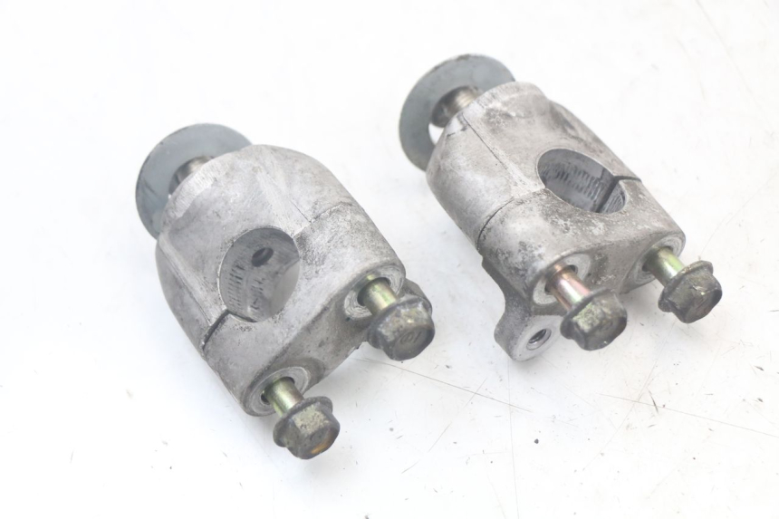 photo de HANDLEBAR RISERS HONDA FJS SILVERWING SILVER WING 600 (2001 - 2010) - Technical close-up