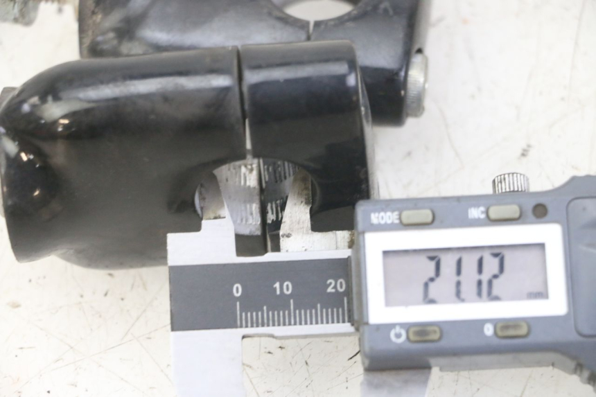 photo de HANDLEBAR RISERS HONDA FORZA ABS 300 (2013 - 2017) - Component detail