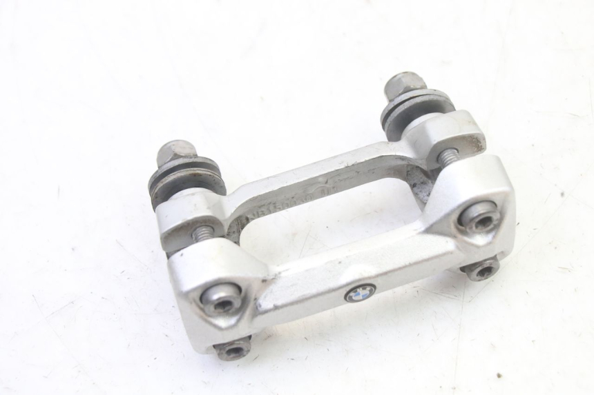 photo de HANDLEBAR RISERS BMW G310 R 310 (2016 - 2020) - Technical close-up