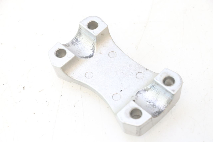 photo de HANDLEBAR RISERS SUZUKI GSR 600 (2005 - 2012) - Component detail