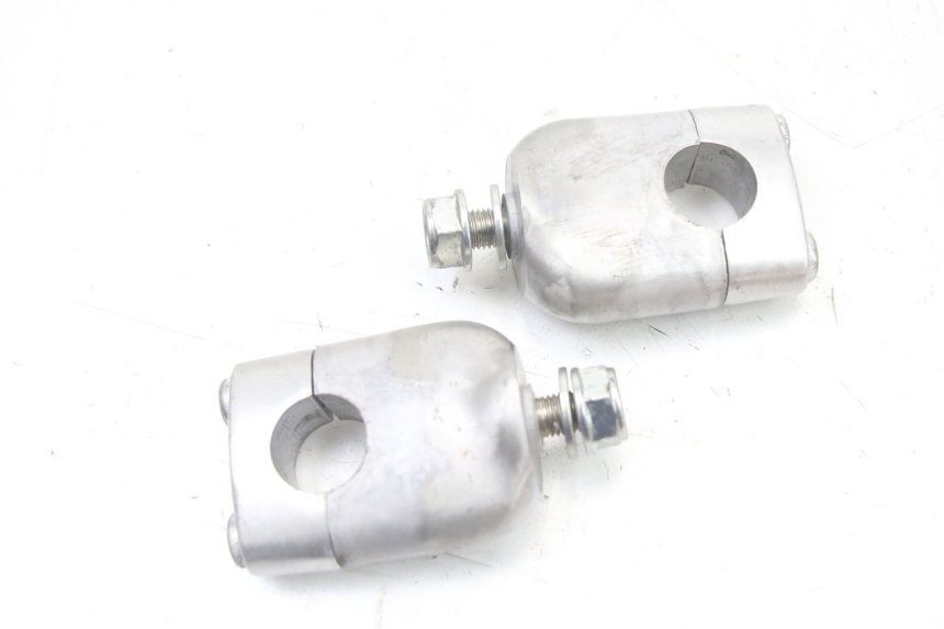 photo de HANDLEBAR RISERS HONDA PCX (JF57/JF64) 125 (2014 - 2018) - Zoom on usage condition