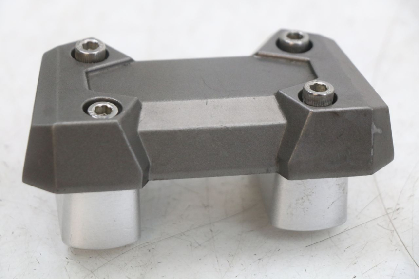 photo de HANDLEBAR RISER SYM JET 14 4T 50 (2018 - 2022) - Technical close-up