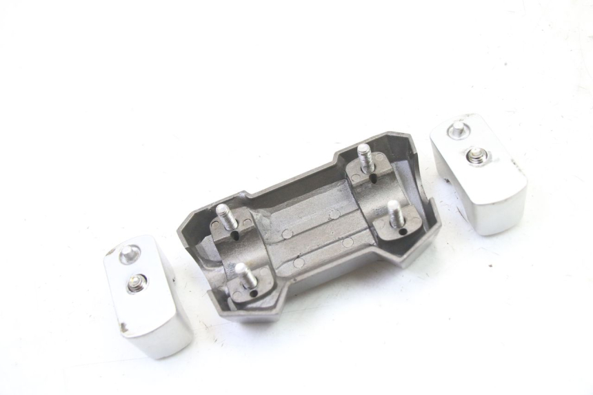 photo de HANDLEBAR RISER SYM JET 14 4T 50 (2018 - 2022) - Zoom on usage condition