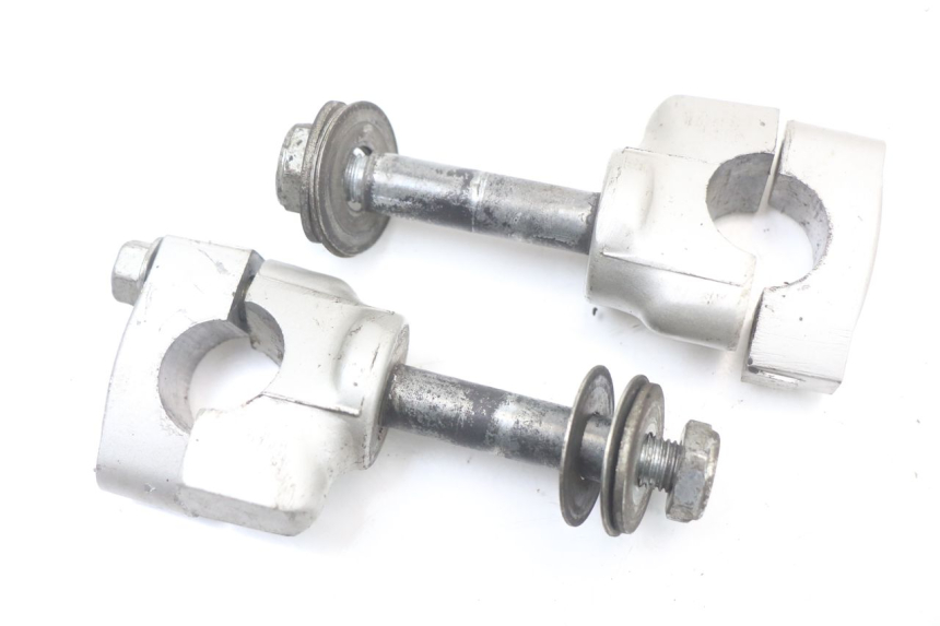 photo de HANDLEBAR RISERS KAWASAKI KDX 125 (1990 - 1991) - Zoom on usage condition