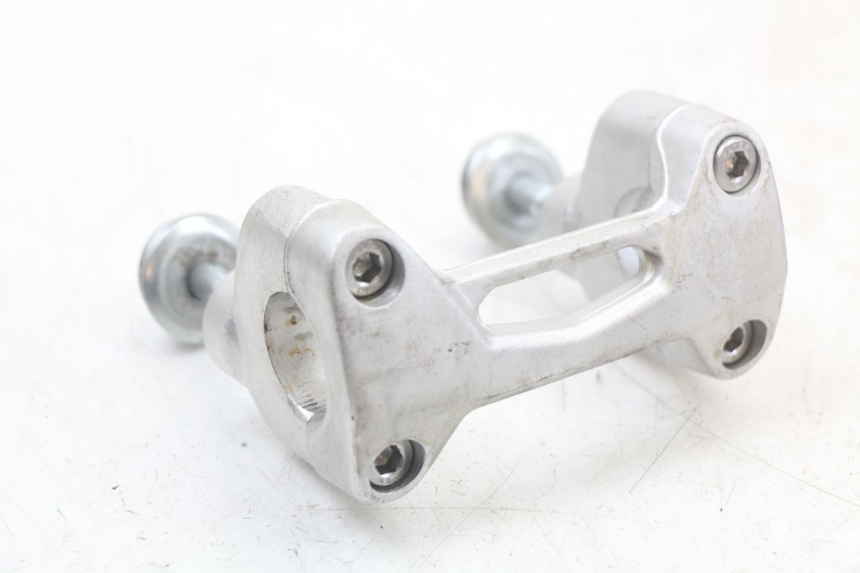 photo de HANDLEBAR RISERS MASAI SCRAMBLER SPORT 125 (2021 - 2025) - Main view