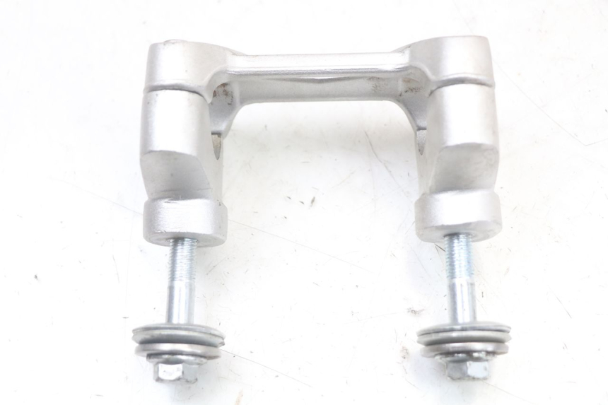 photo de HANDLEBAR RISERS MASAI SCRAMBLER SPORT 125 (2021 - 2025) - Technical close-up