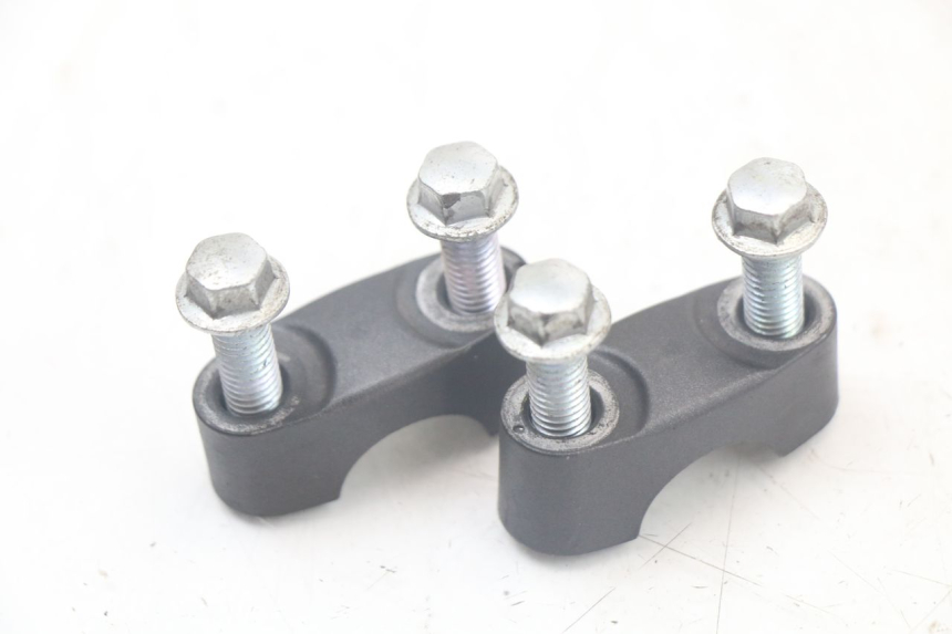 photo de HANDLEBAR RISER YAMAHA MT-07 MT07 ABS 700 (2014 - 2017) - Zoom on usage condition