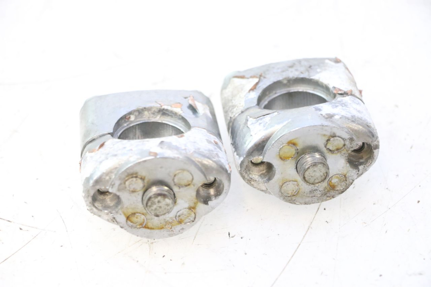 photo de HANDLEBAR RISERS JM MOTORS OLDIES 4T 50 (2010 - 2020) - Alternative perspective