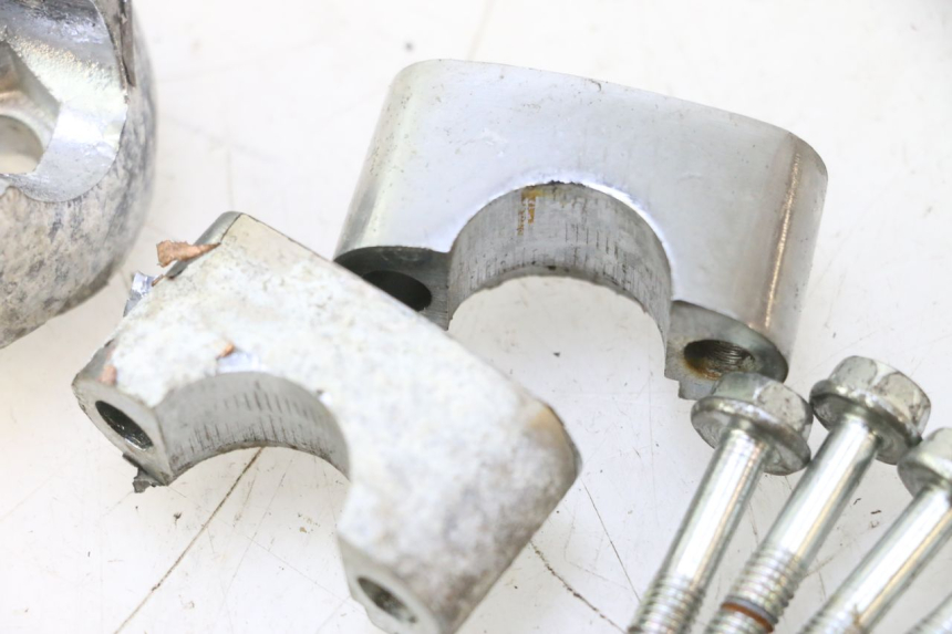 photo de HANDLEBAR RISERS JM MOTORS OLDIES 4T 50 (2010 - 2020) - Surface and material condition