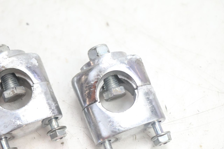 photo de HANDLEBAR RISERS JM MOTORS OLDIES 4T 50 (2020 - 2026) - Fixing points details