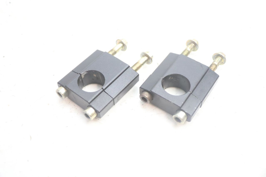 photo de HANDLEBAR RISERS APOLLO RFZ 125 - Component detail