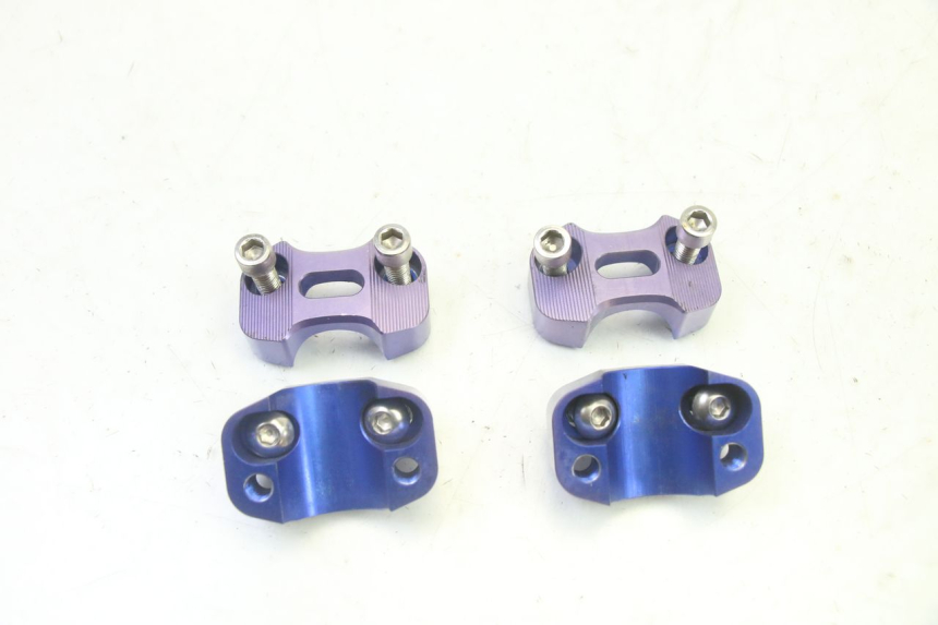 photo de HANDLEBAR RISERS DERBI SENDA SM DRD 50 (2008 - 2013) - Component detail