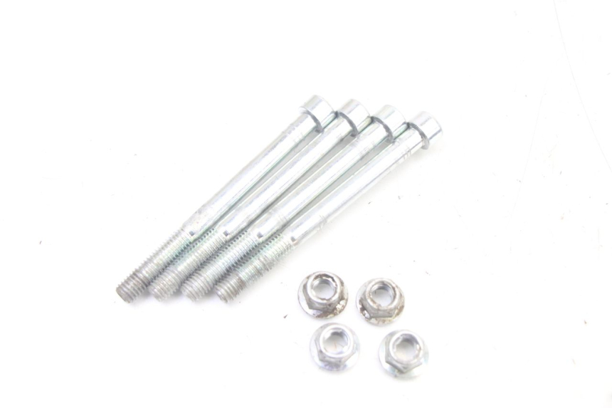 photo de HANDLEBAR RISERS SMALL MX THUNDER 250 - Surface and material condition