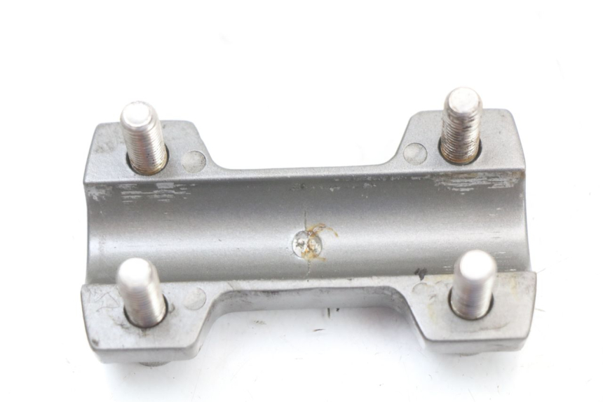 photo de HANDLEBAR RISERS KYMCO SUPER 8 4T 50 (2021 - 2024) - Fixing points details