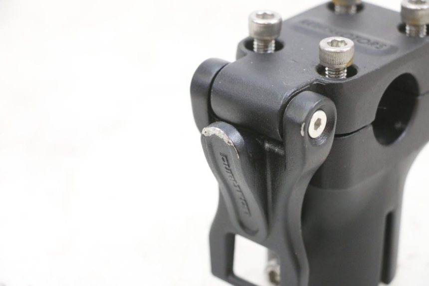 photo de HANDLEBAR RISERS DUALTRON VICTOR LIMITED 1 - Surface and material condition