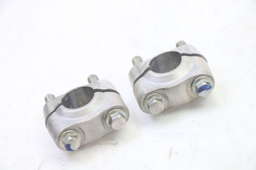 photo de HANDLEBAR RISERS YAMAHA XMAX X-MAX 125 (2021 - 2025) - Zoom on usage condition