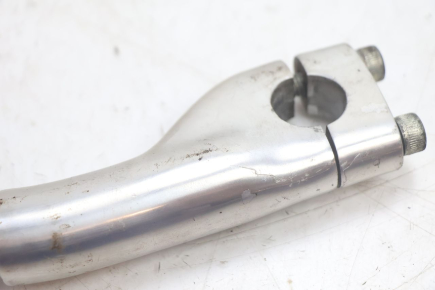 photo de HANDLEBAR RISERS YAMAHA XV VIRAGO 535 (1988 - 2004) - High-resolution close-up