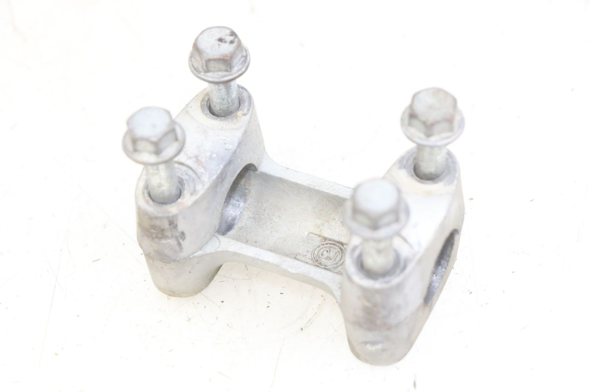 photo de HANDLEBAR RISER SHINERAY XY250 STXE 250 (2006 - 2012) - Zoom on usage condition