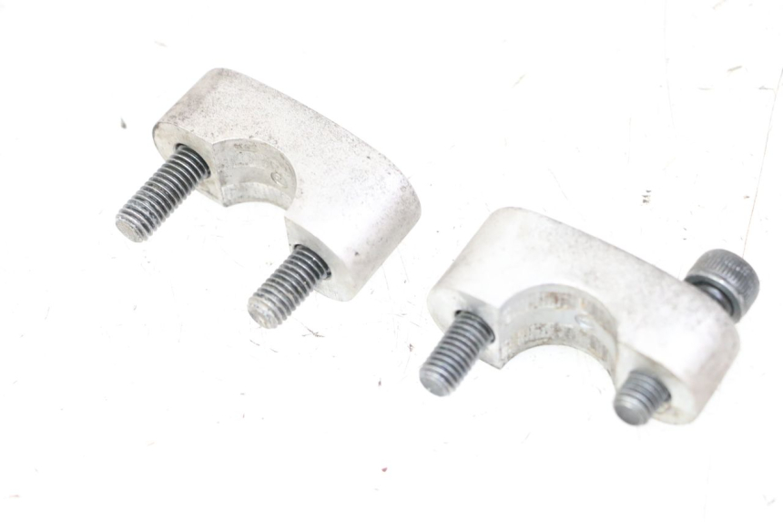 photo de HANDLEBAR RISERS YAMAHA YP X-MAX XMAX 400 (2014 - 2017) - Zoom on usage condition