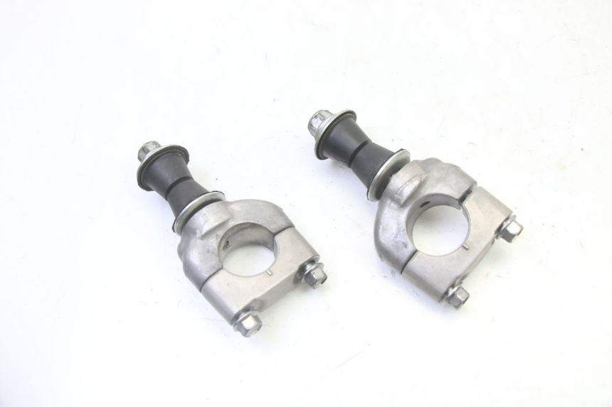 photo de HANDLEBAR RISERS YAMAHA YZ-F YZF 250 (2014 - 2018) - Zoom on usage condition