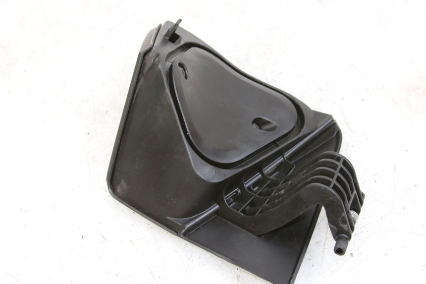 photo de LEFT FRONT DOOR HONDA FORZA 125 (2015 - 2016) - Zoom on usage condition