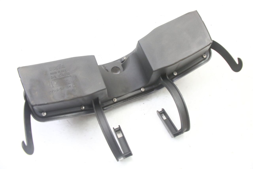 photo de GLOVE BOX DOOR APRILIA ATLANTIC 125 (2003 - 2009) - Technical close-up