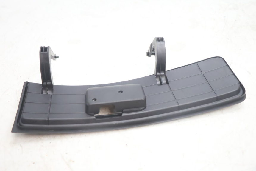photo de GLOVEBOX DOOR SUZUKI BURGMAN EXECUTIVE ABS 650 (2006 - 2012) - Product overview