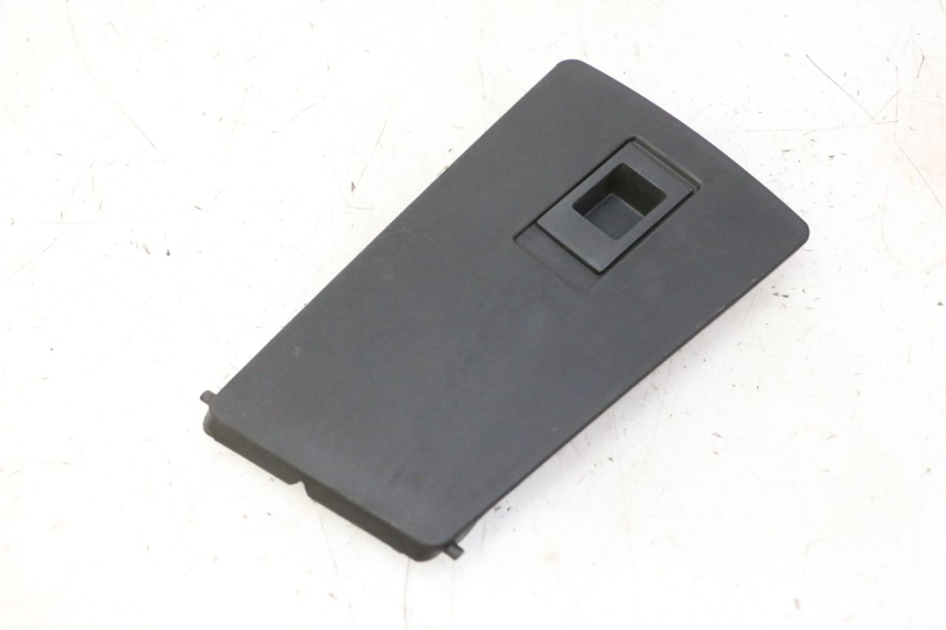 photo de GLOVE BOX DOOR PEUGEOT CITYSTAR 50 (2013 - 2017) - Main view