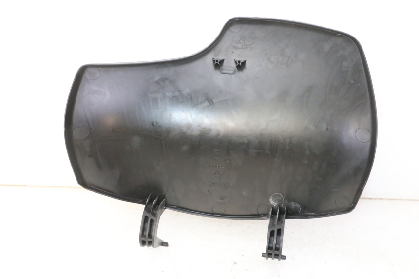 photo de GLOVE BOX DOOR PIAGGIO FLY 2T 50 (2004 - 2017) - Alternative perspective