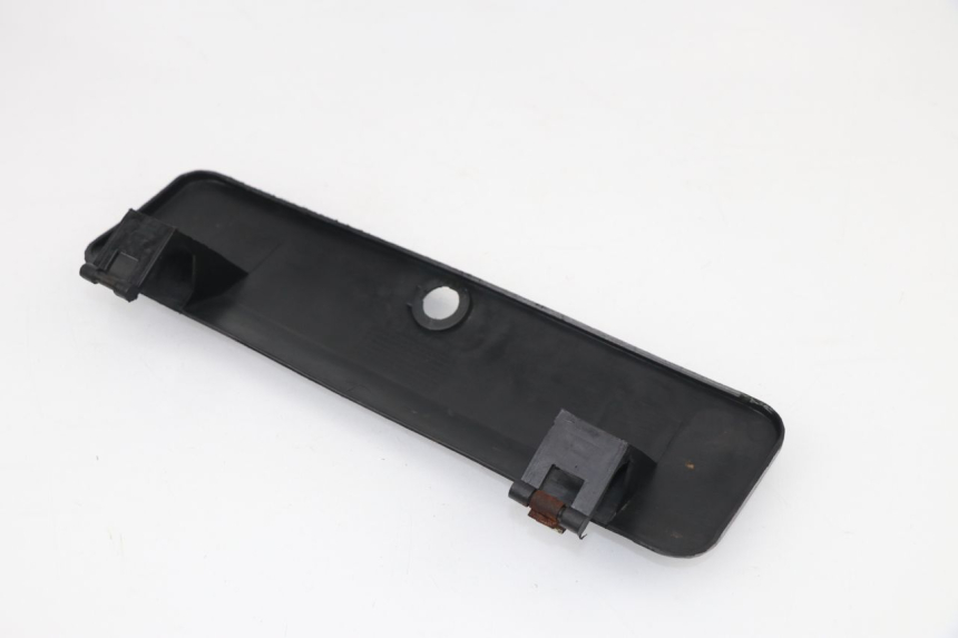 photo de GLOVEBOX DOOR REVATTO FUTURA GT 125 (2006 - 2008) - Alternative perspective