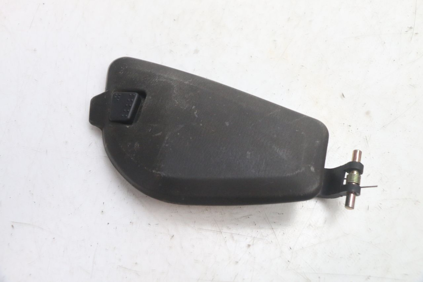 photo de GLOVEBOX DOOR SYM GTS EVO 125 (2009 - 2013) - Main view