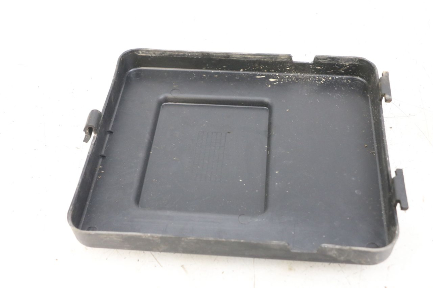 photo de GLOVEBOX DOOR HYTRACK HY S 4X4 410 (2013 - 2016) - Component detail