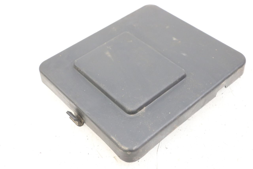 photo de GLOVEBOX DOOR HYTRACK HY S 4X4 410 (2013 - 2016) - Zoom on usage condition