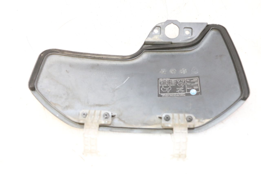 photo de GLOVEBOX DOOR KYMCO LIKE 4T 50 (2019 - 2025) - Zoom on usage condition