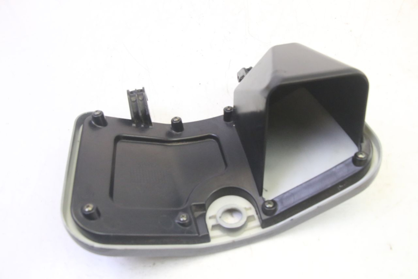 photo de GLOVEBOX DOOR EFUN PUSA 1 - Fixing points details