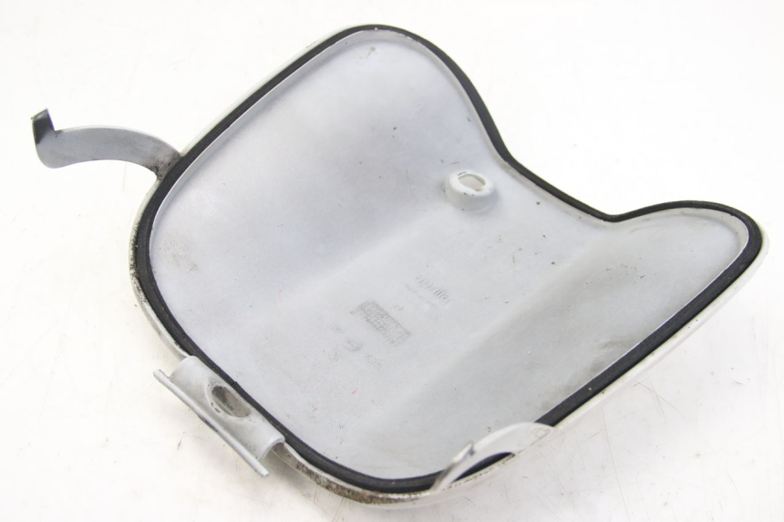 photo de GLOVE BOX DOOR APRILIA SCARABEO 4T 50 (2009 - 2017) - Product overview