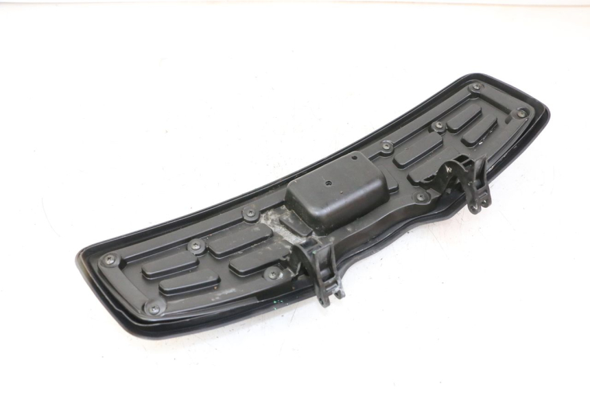 photo de GLOVE BOX DOOR SUZUKI BURGMAN 125 (2007 - 2014) - Zoom on usage condition