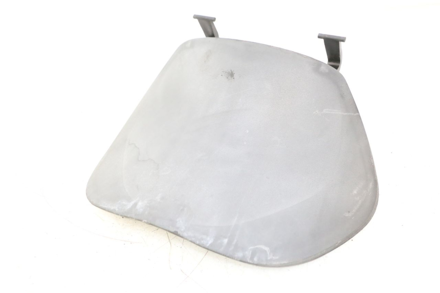 photo de GLOVEBOX DOOR PIAGGIO ZIP 2T 50 (2009 - 2019) - Technical close-up