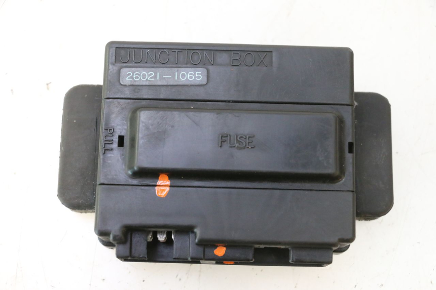 photo de FUSE BOX KAWASAKI GPX F ZX750F 750 (1986 - 1990) - Fixing points details