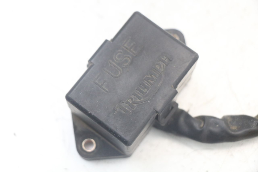 photo de FUSE HOLDER TRIUMPH SPEED TRIPLE T301 900 (1994 - 1996) - Component detail