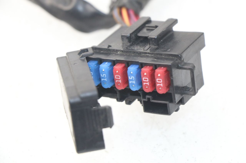 photo de FUSE BOX YAMAHA XP T-MAX TMAX ABS 500 (2004 - 2007) - Product overview
