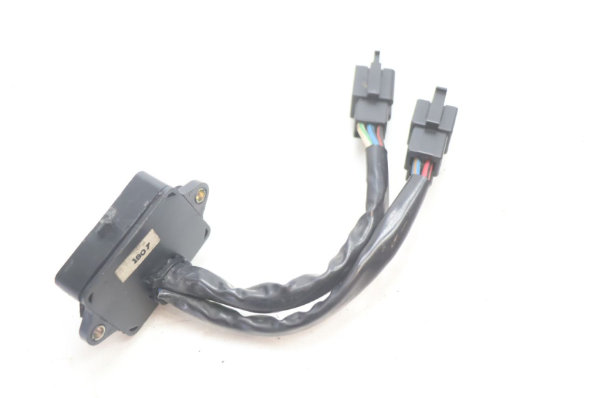 photo de FUSE BOX HONDA XRV AFRICA TWIN 750 (1990 - 1992) - Alternative perspective