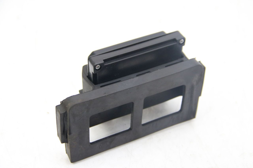 photo de FUSE HOLDER KAWASAKI Z ABS 1000 (2014 - 2020) - Alternative perspective