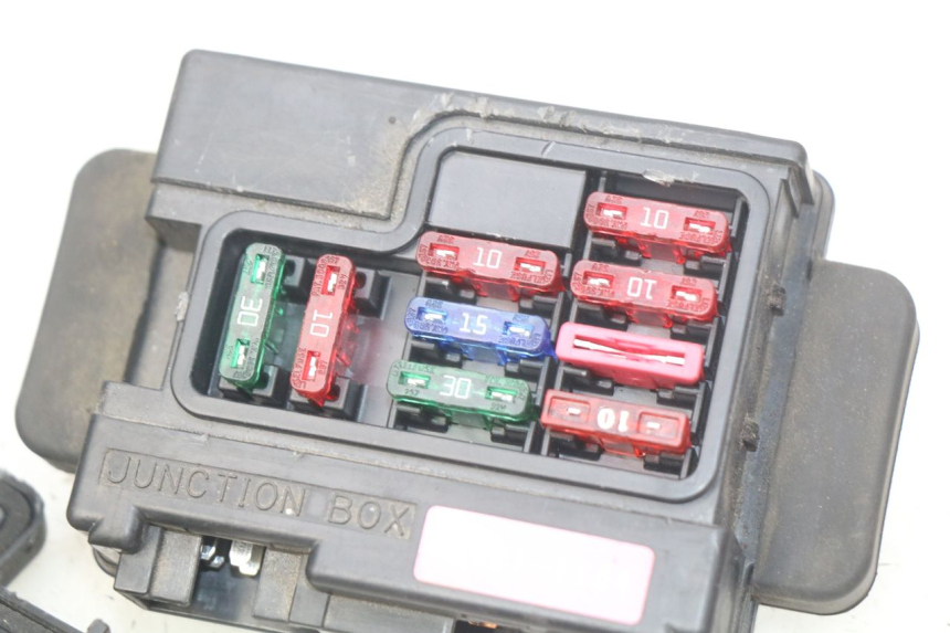 photo de FUSE HOLDER KAWASAKI ZR7 ZR-7 S 750 (1999 - 2004) - Fixing points details