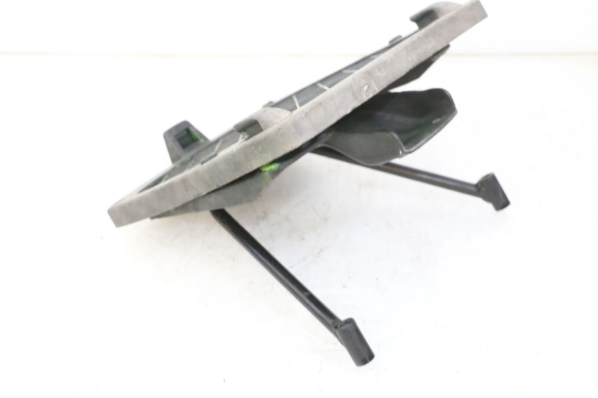 photo de LUGGAGE RACK QUADRO 4 4D 350 (2015 - 2018) - Surface and material condition