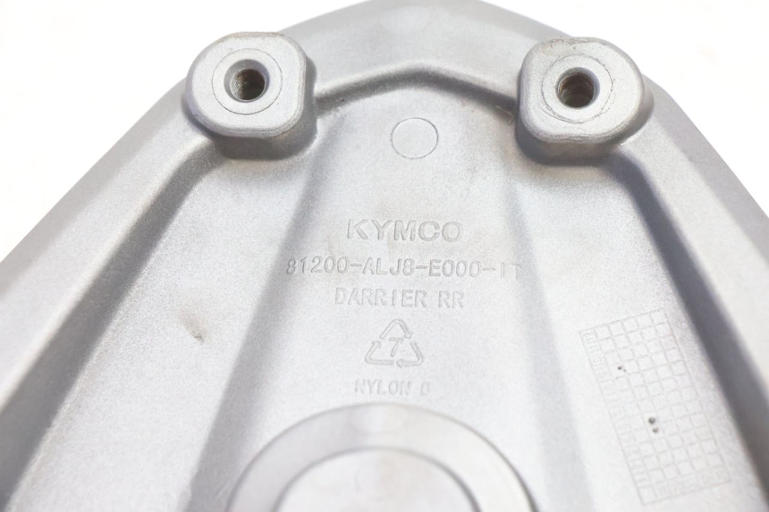 photo de LUGGAGE RACK KYMCO AGILITY CITY 16P 125 (2015 - 2024) - High-resolution close-up
