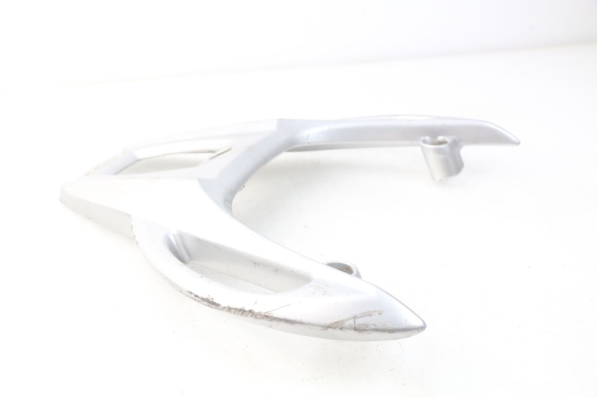 photo de LUGGAGE RACK KYMCO AGILITY CITY 4T 50 (2008 - 2016) - Zoom on usage condition