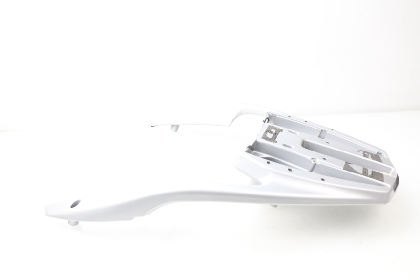 photo de LUGGAGE RACK APRILIA ATLANTIC 125 (2003 - 2009) - Technical close-up