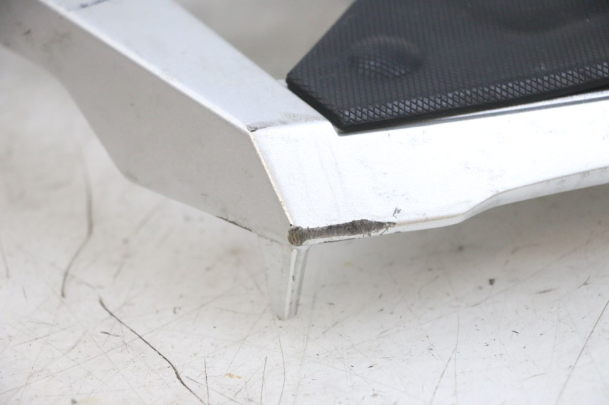 photo de LUGGAGE RACK SUZUKI DL V STROM 1000 (2002 - 2007) - Zoom on usage condition